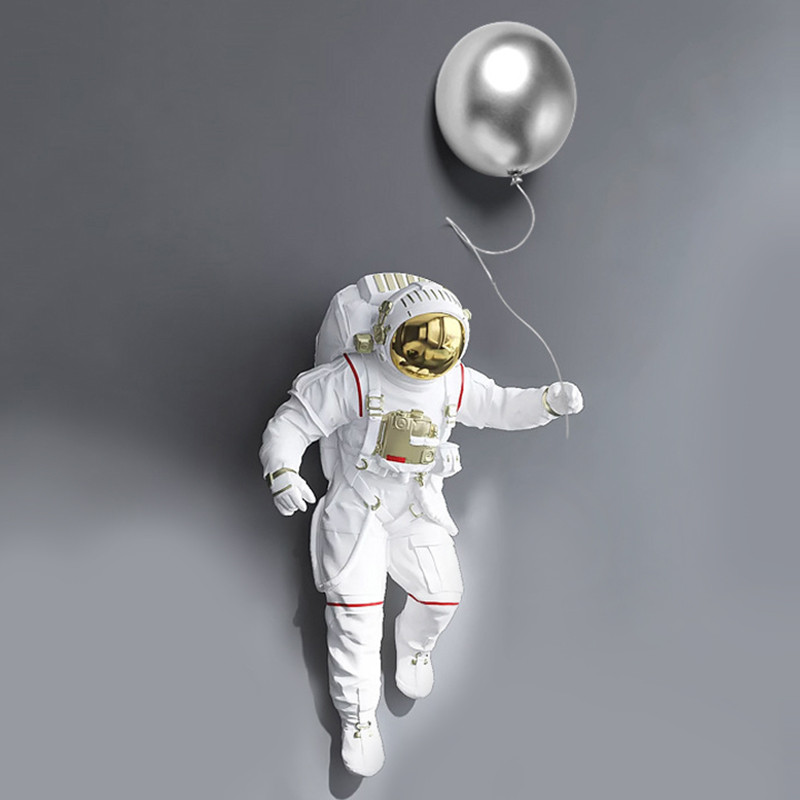 Аксессуар на стену для интерьера Космонавт