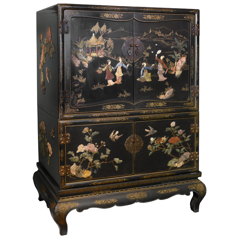 Антиквариат китайский шкаф Chinese Cabinet Black создан в начале прошлого века