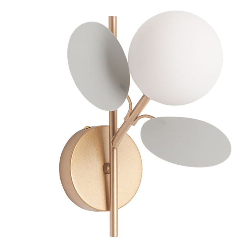 Бра с белым шарообразным плафоном и декоративными металлическими элементами в виде лепестков Matisse