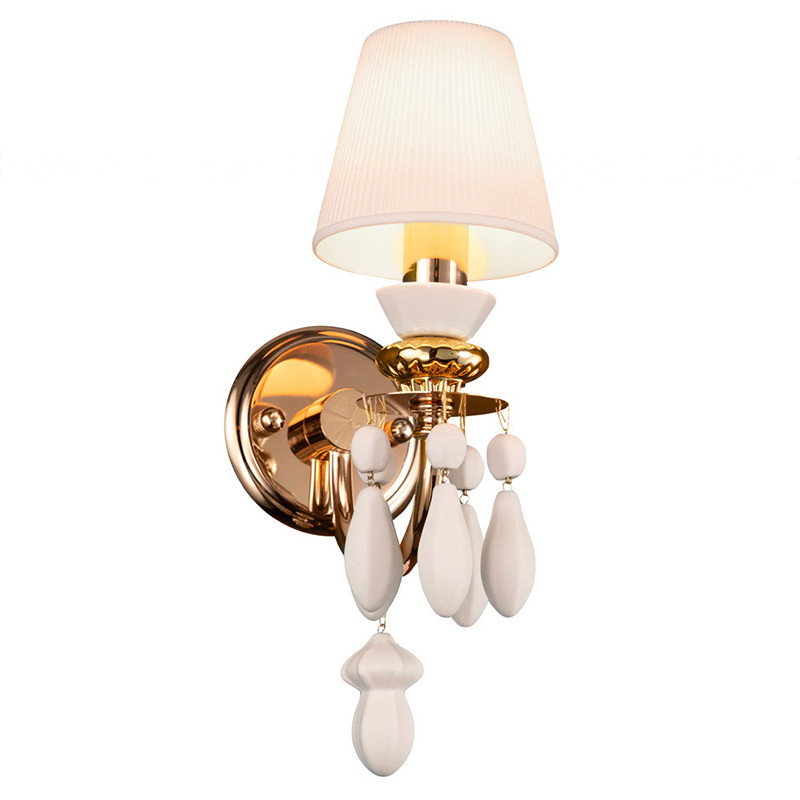 Бра с декором в виде белых подвесок круглой и овальной формы Annette Wall Lamp
