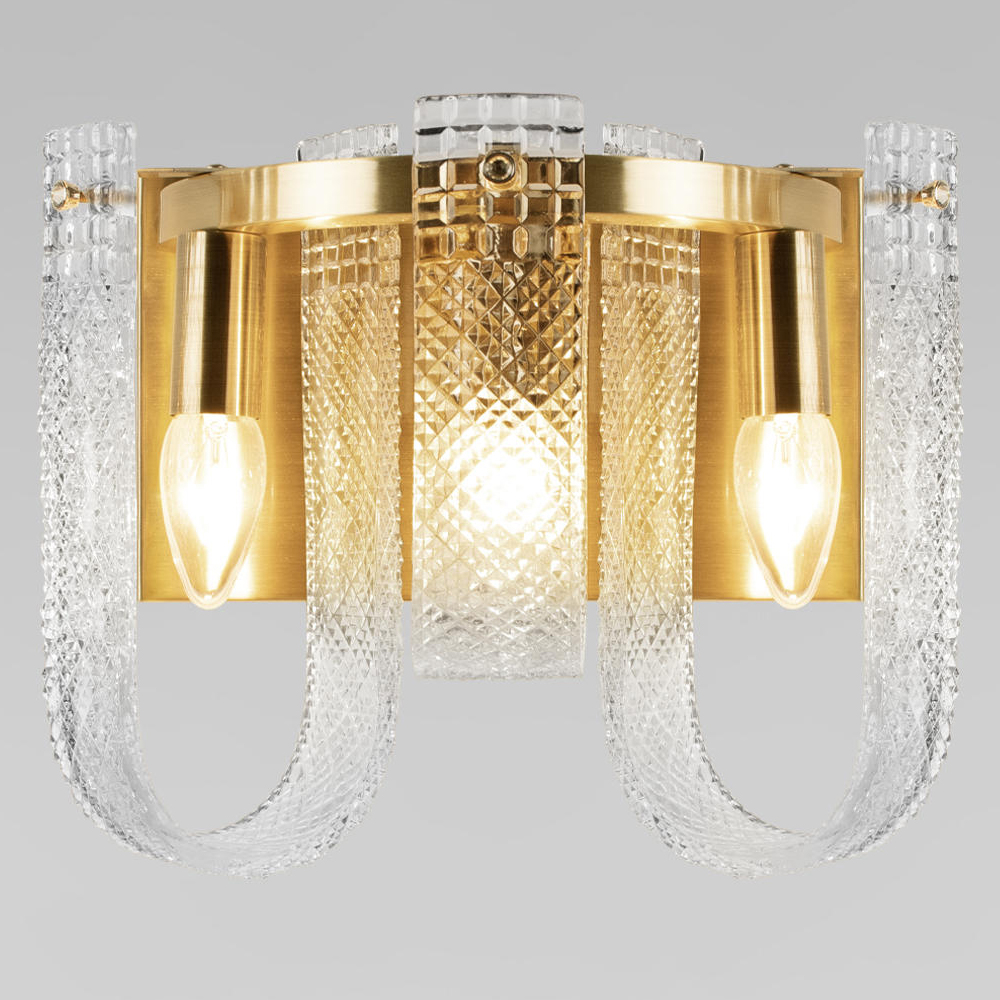 Бра с металлическим основанием золотого цвета и хрустальными подвесками Textured Glass