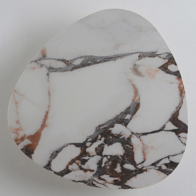 Бра треугольной формы бело-коричневый мрамор Длина 47 см Ginger & Jagger