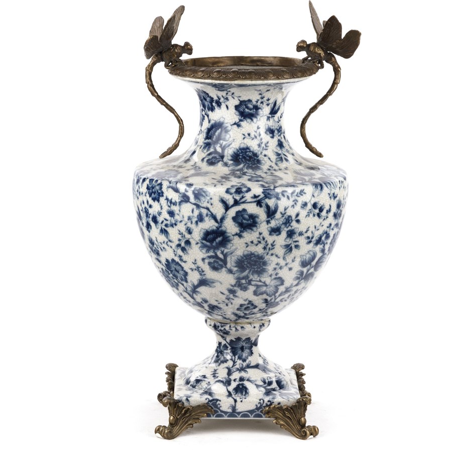 Ваза White and Blue Flowers Vase