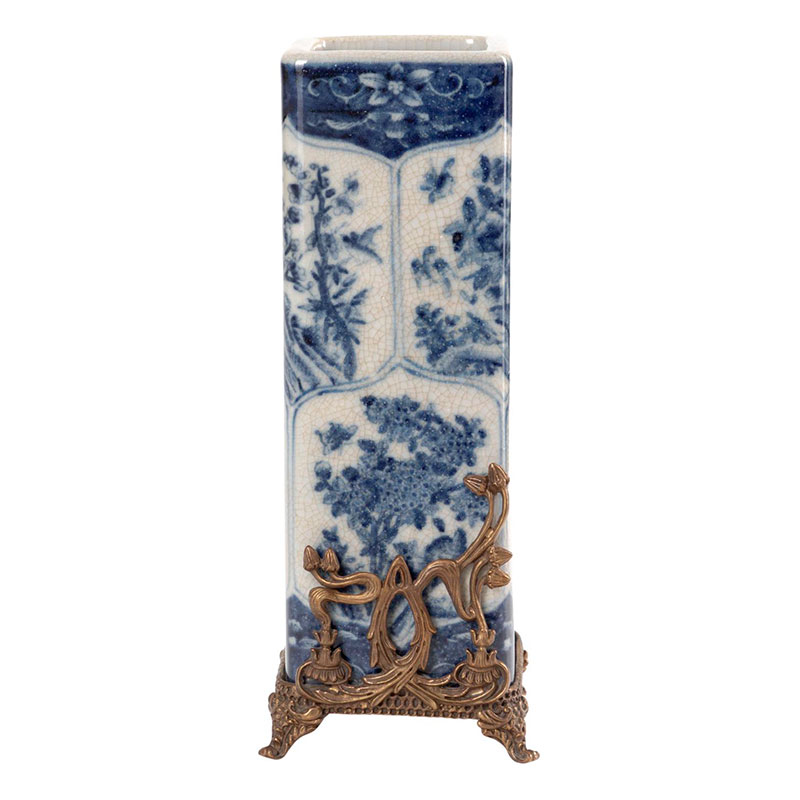 Ваза высокая с орнаментом White Ornament Vases