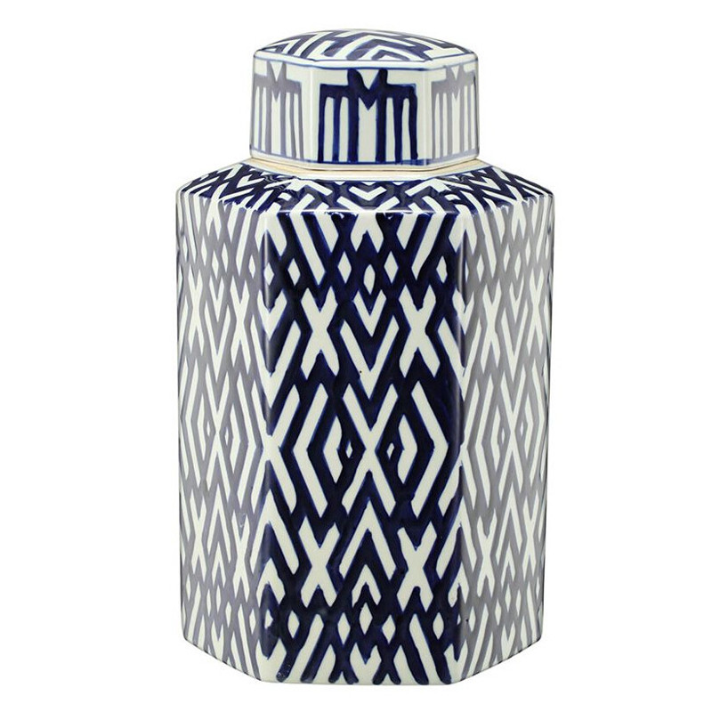 Ваза с крышкой и графическим узором в сине-белых цветах Blue & White Ornament