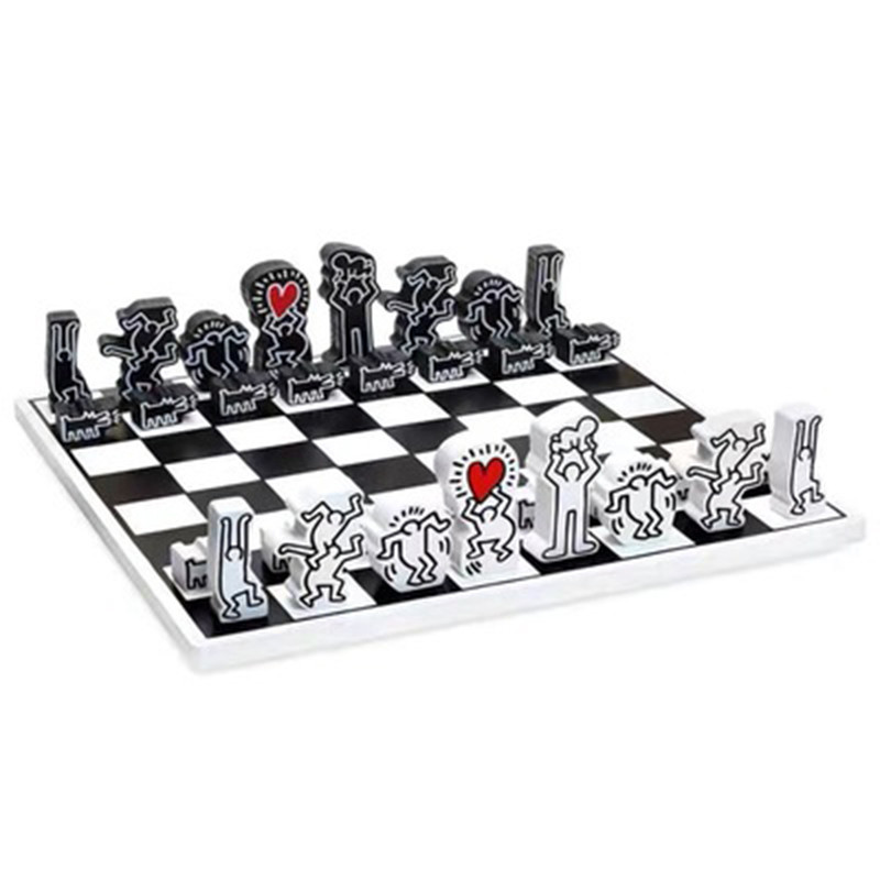 Деревянный шахматный набор Keith Haring Chess Set