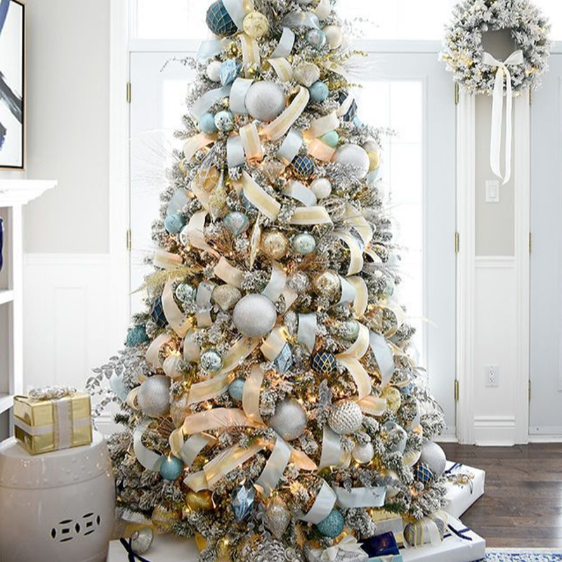 Дизайнерская Елка с Бежевым и Голубым Декором Blue Balloons and Beige Ribbons