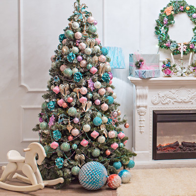 Дизайнерская Елка украшенная Розовым и Голубым декор Pink and Blue Decor