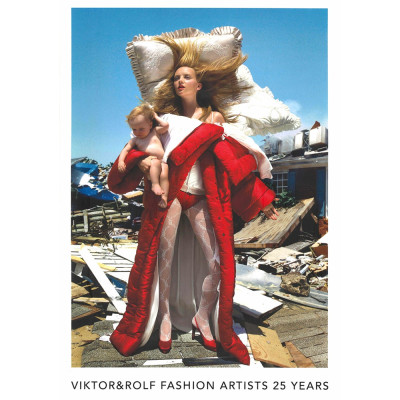 Книга Viktor & Rolf: Fashion Artists 25 Years