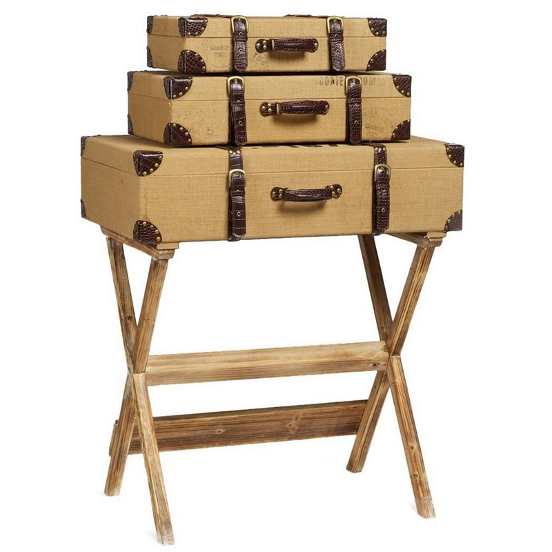 Комплект чемоданов на подставке