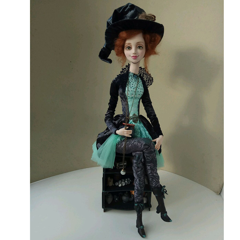 Кукла Young Witch