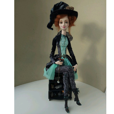 Кукла Young Witch
