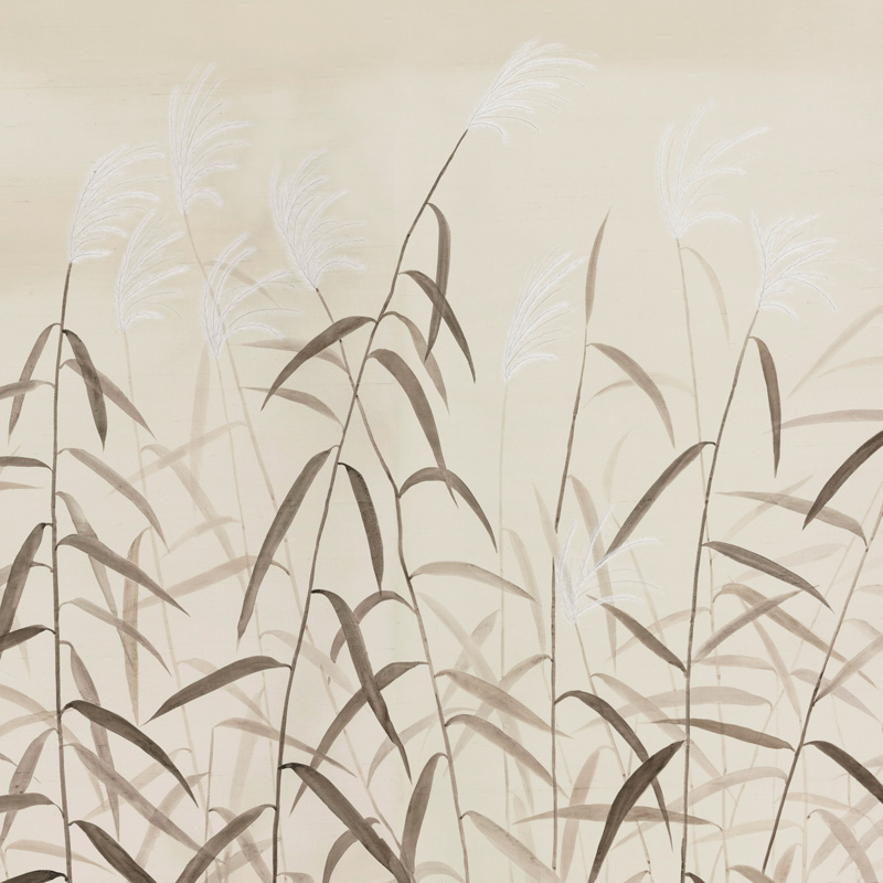 Обои ручная роспись Wild Grasses Original colourway on Bleached Silver slub silk with embroidery