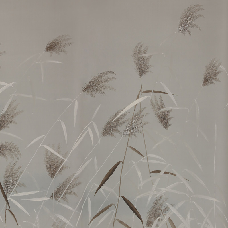 Обои ручная роспись Wild Grasses Special Colourway on Pale Grey dyed silk