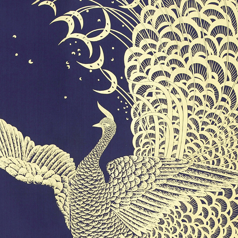 Обои ручная роспись в стиле Арт-деко Whistler Peacocks Colourway SC-100 on Empire Blue dyed silk