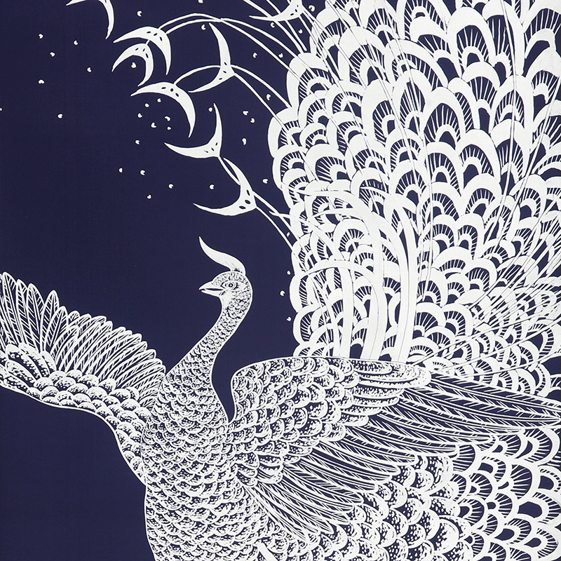 Обои ручная роспись в стиле Арт-деко Whistler Peacocks Special Colourway on Empire Blue dyed silk