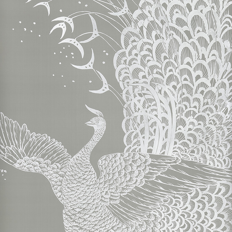 Обои ручная роспись в стиле Арт-деко Whistler Peacocks Special Colourway on Pale Grey dyed silk