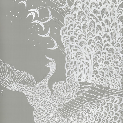 Обои ручная роспись в стиле Арт-деко Whistler Peacocks Special Colourway on Pale Grey dyed silk