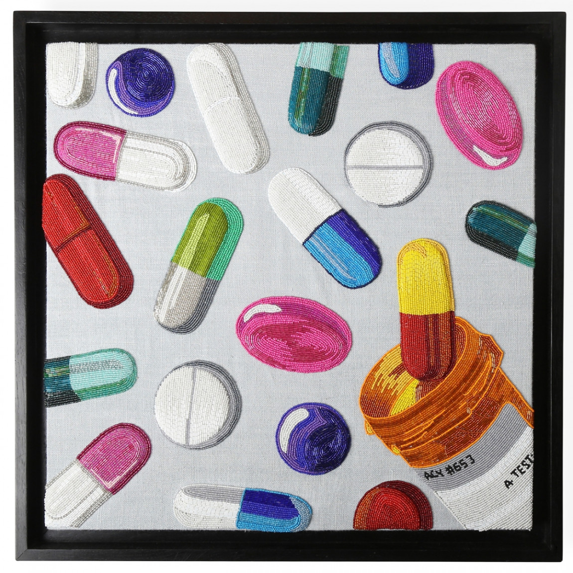 Панно Jonathan Adler HAPPY PILLS BEADED WALL ART