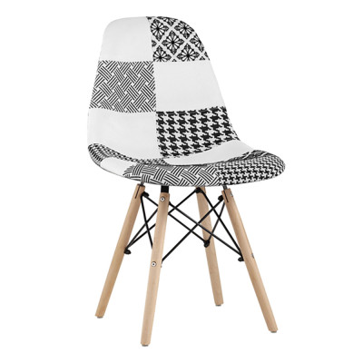 Пластиковый стул на ножках из массива бука Eames Черно-Белый Пэчворк