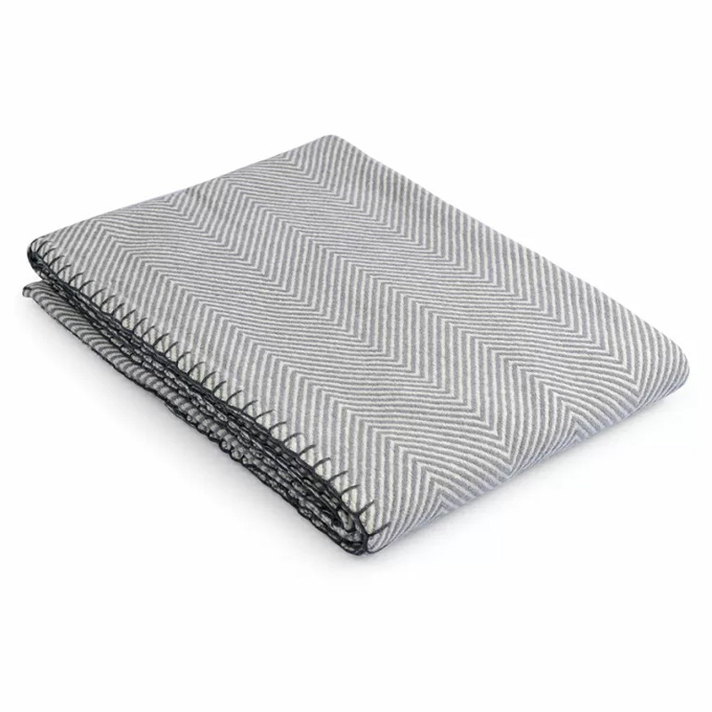 Плед из шерсти мериноса серого цвета 130×180 см Gray Waves