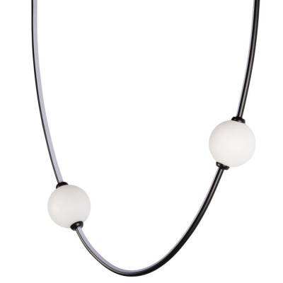 Подвесной светильник в форме дуги с белыми шарообразными плафонами Flos Wireline Lighting