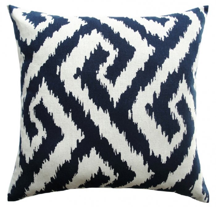 подушка black and white ornament