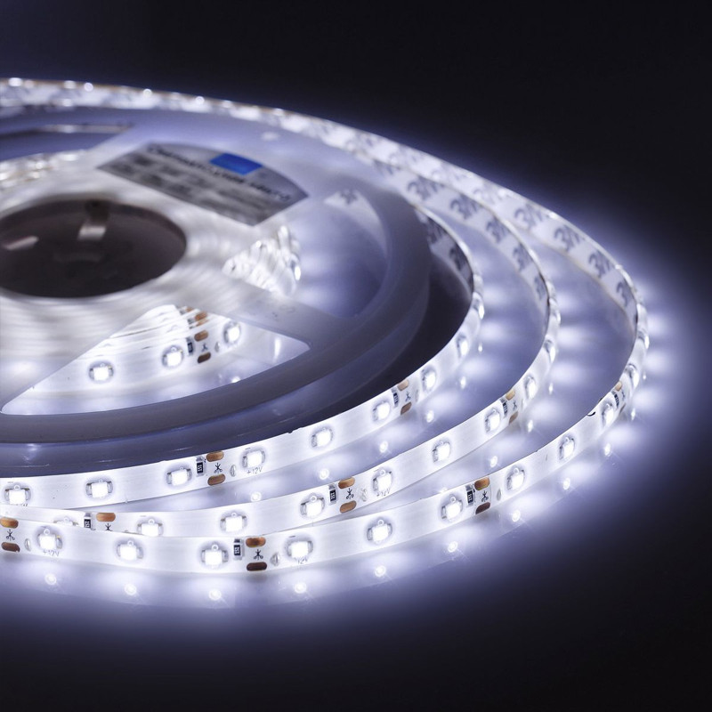 Светодиодная влагозащищенная лента 4,8W/m 60LED/m 3528SMD холодный белый