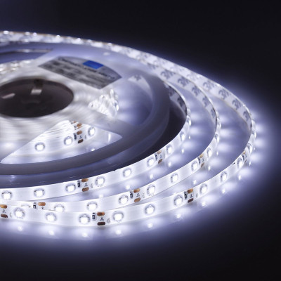 Светодиодная влагозащищенная лента 4,8W/m 60LED/m 3528SMD холодный белый