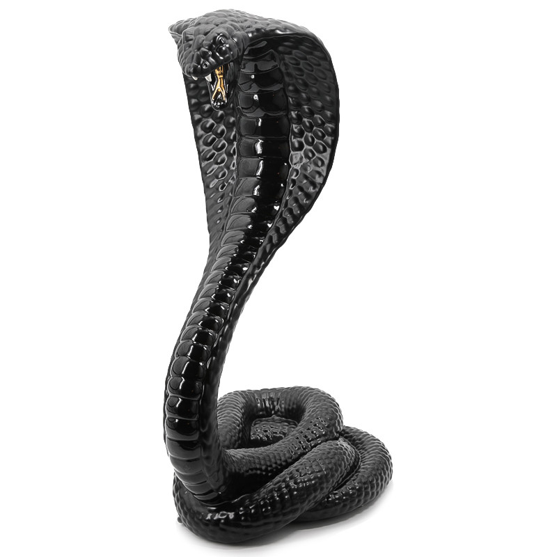 Статуэтка COBRA
