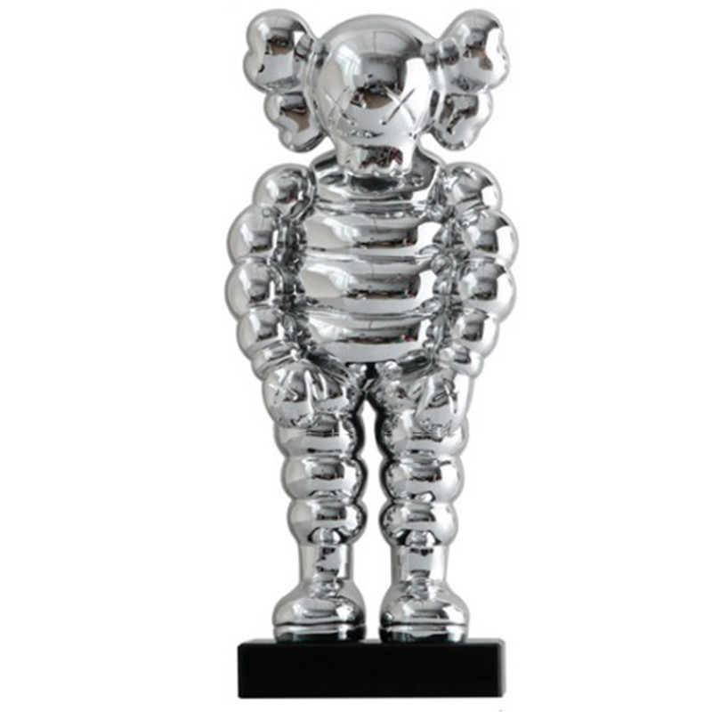 Статуэтка KAWS Bowed Down Silver on stand