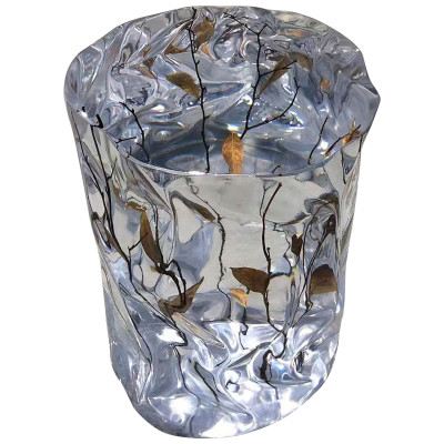 Столик из прозрачного акрила Uniquely Shaped Pedestal