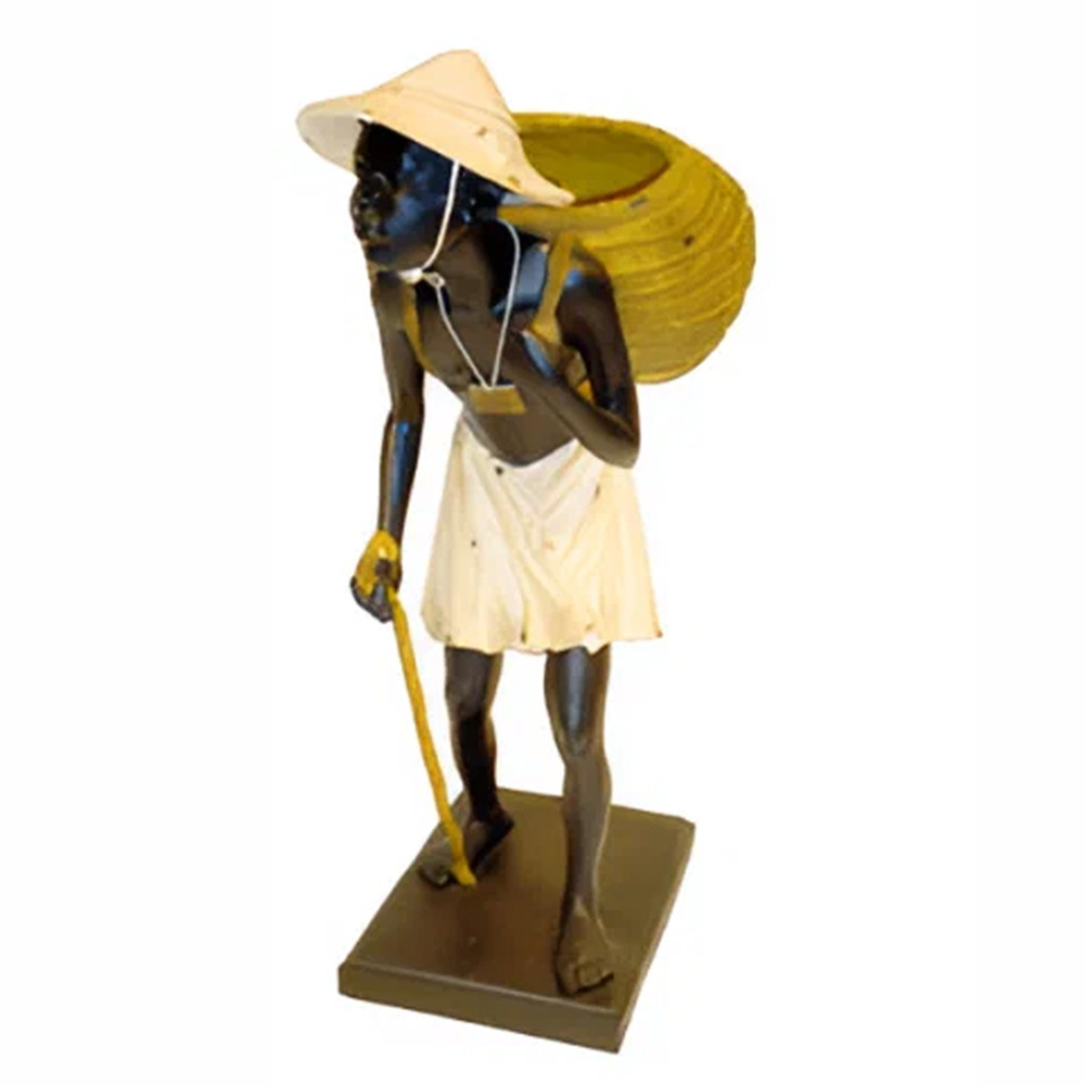 Фигурка африканского рабочего Plantation