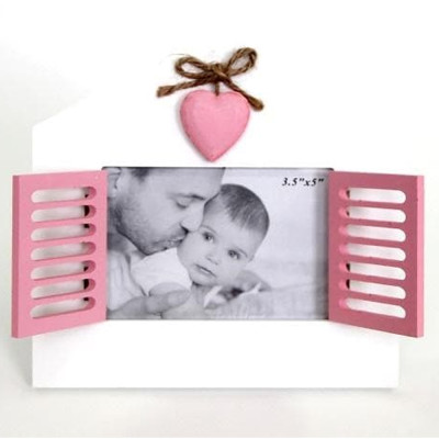 Фоторамка в детскую Childhood Corner со ставнями