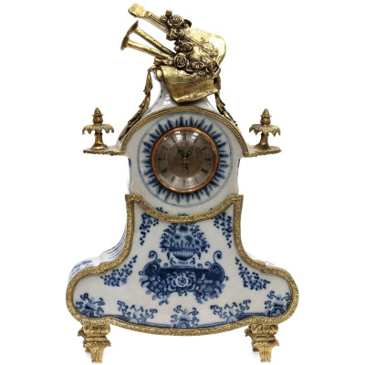 Часы настольные Barcelona