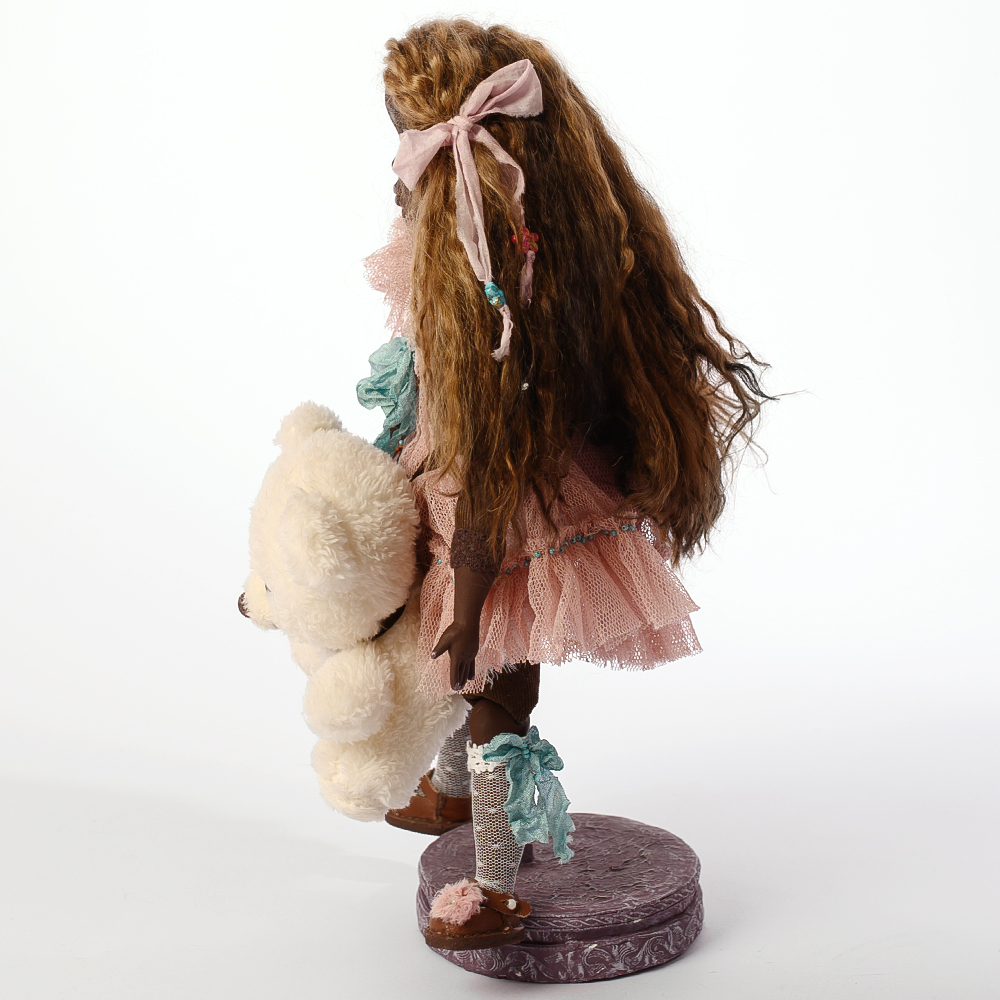 Авторская кукла Девочка с медвежонком