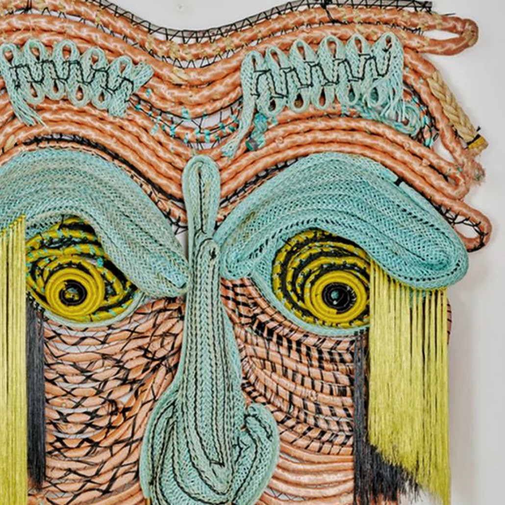 Арт-Объект из нитей Абстрактный портрет Joana Schneider