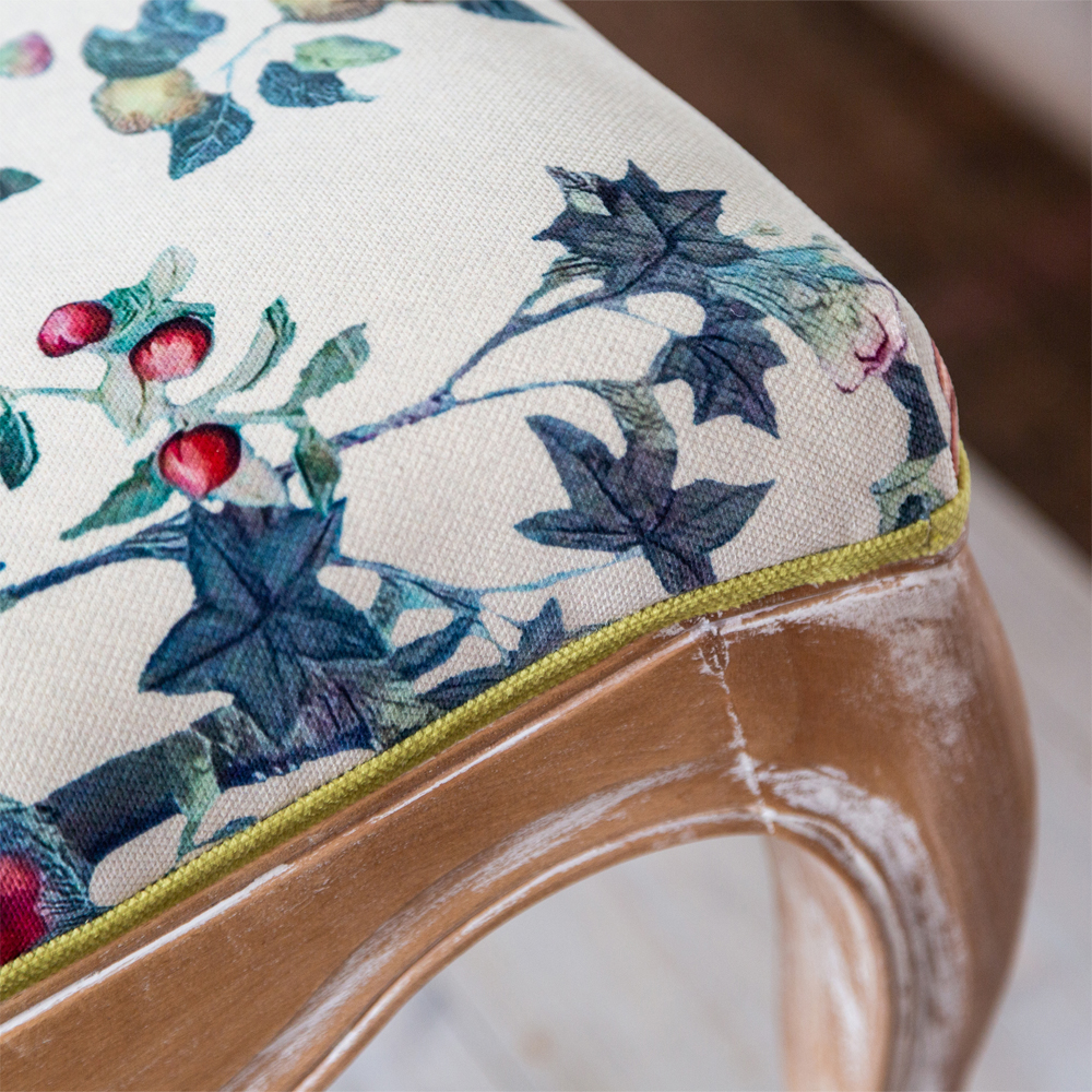 Банкетка из массива бука с цветочным принтом Beige Chinoiserie Garden Banquette