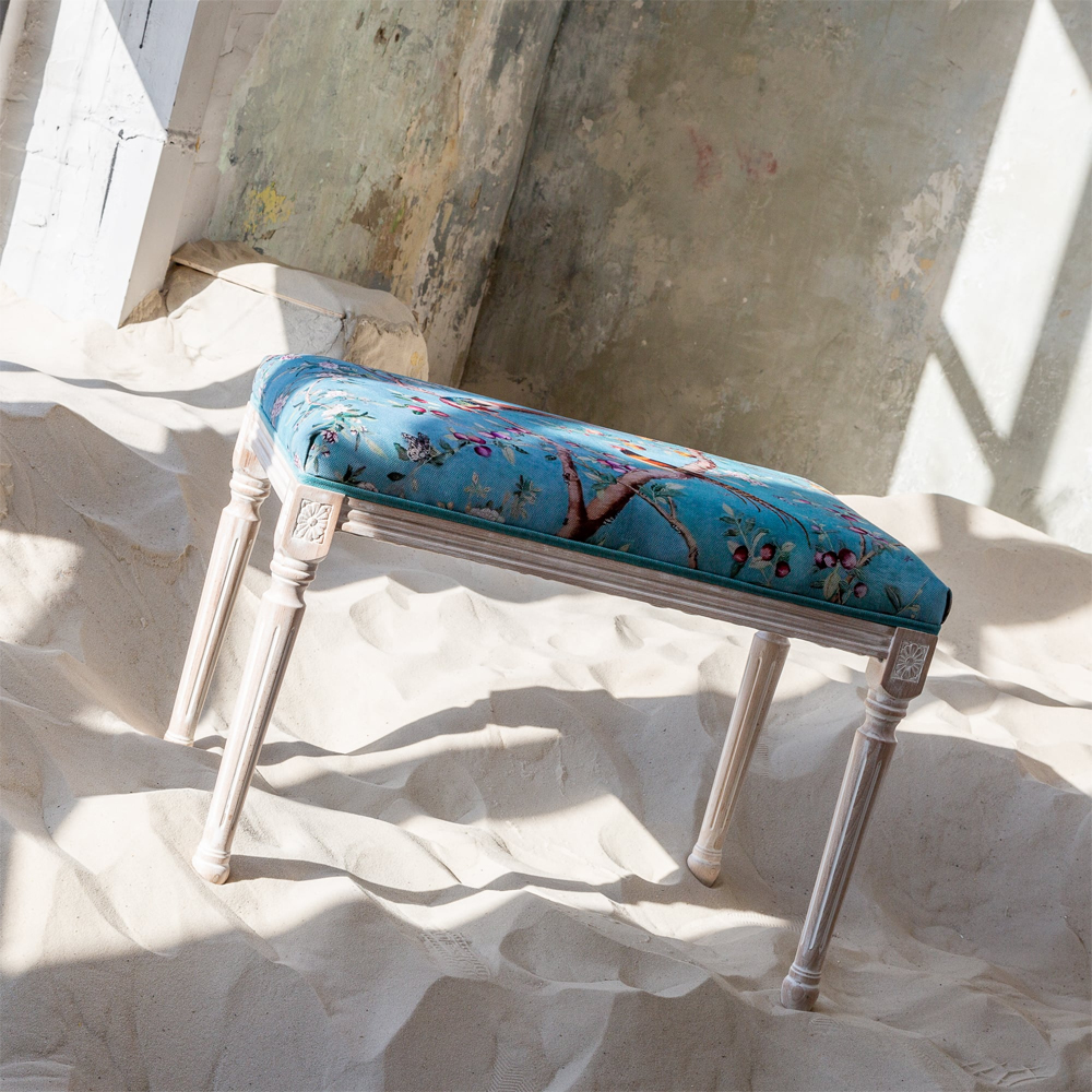 Банкетка из массива бука с цветочным принтом Turquoise Beige Chinoiserie Imperial  Garden Banquette