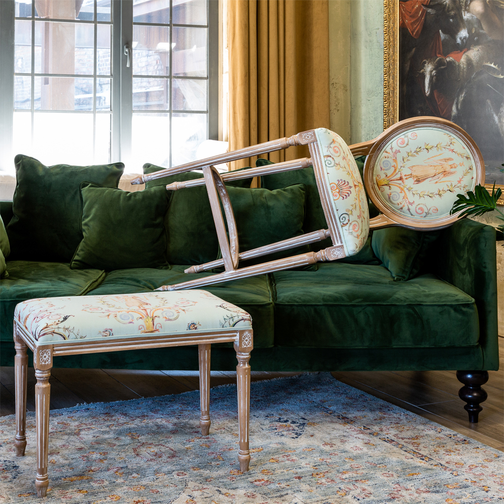 Банкетка из массива бука светло-зеленая с растительным орнаментом Raffael Angel Floral Banquette