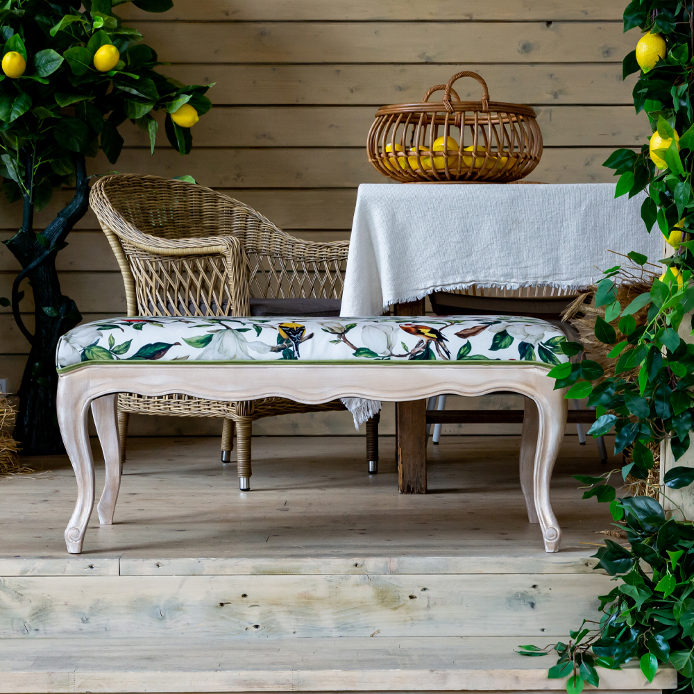 Банкетка из натурального бука золотистая с изображением птиц и цветов Blooming Birds