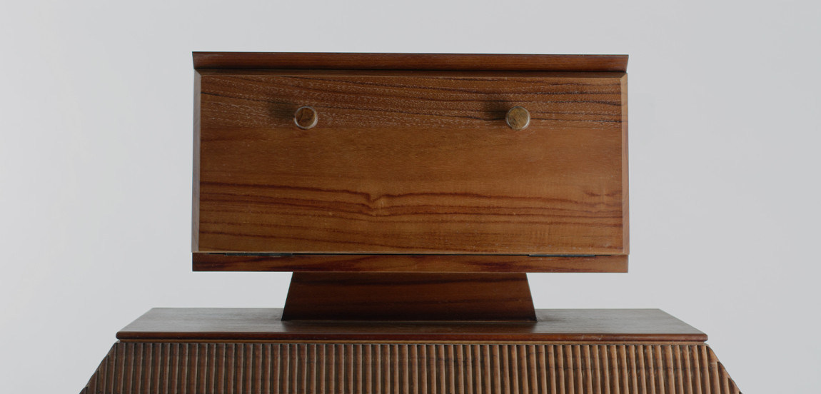 Бар в виде робота дерево шпон Wooden Robot Bar