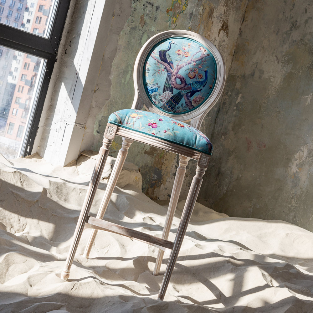 Барный стул из массива бука с изображением птиц и цветов Turquoise Beige Chinoiserie Garden Chair