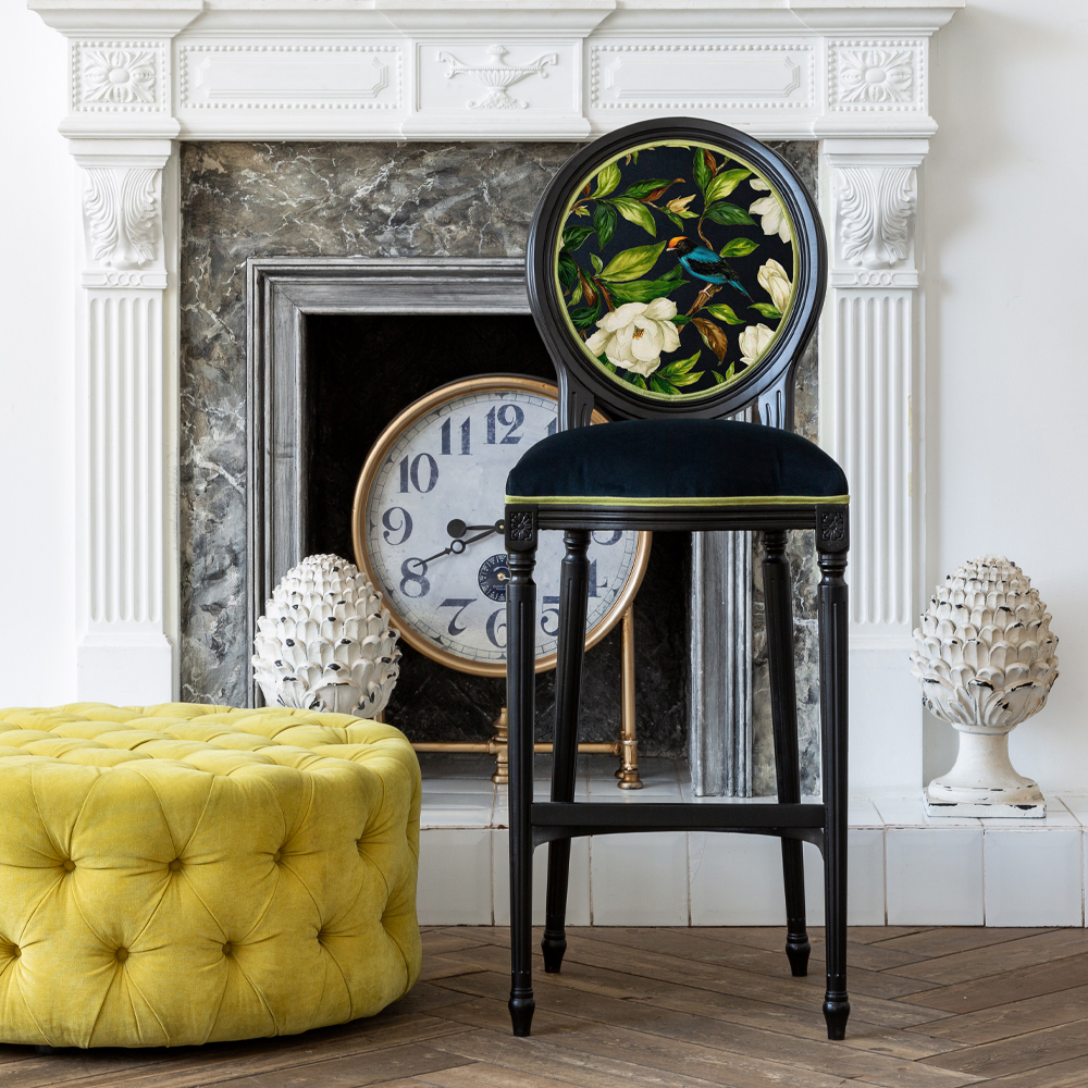 Барный стул из натурального бука с изображением птицы и цветов Blooming Birds