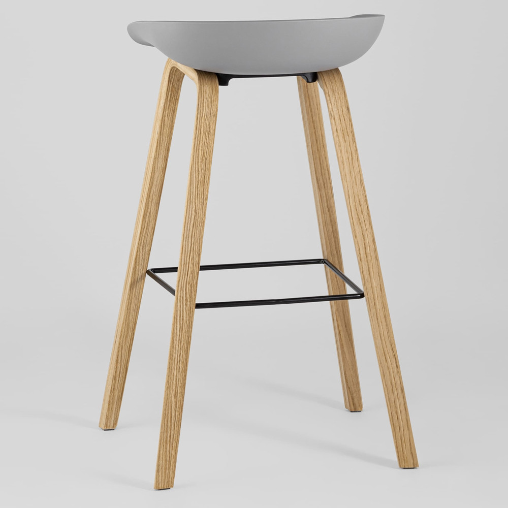 Барный стул на ножках из натурального дерева Boras Grey