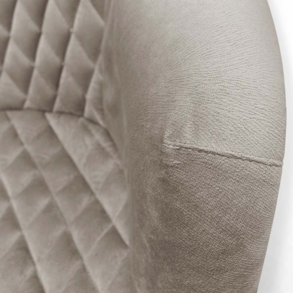 Барный стул со спинкой и мягкой обивкой с ромбами на 4-х деревянных ножках Бежевый Велюр Ava Charm