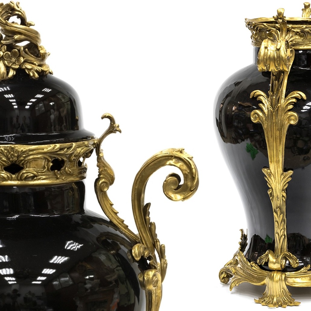 Большая ваза Selenia Black Vase Bronze Patterns