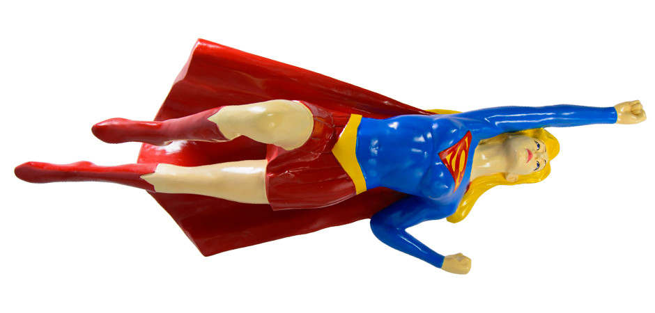 Большой арт-объект Superwoman