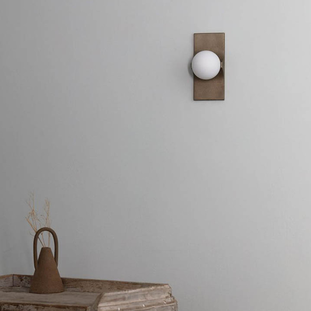 Бра в ретро стиле на бронзовом основании Аftersound