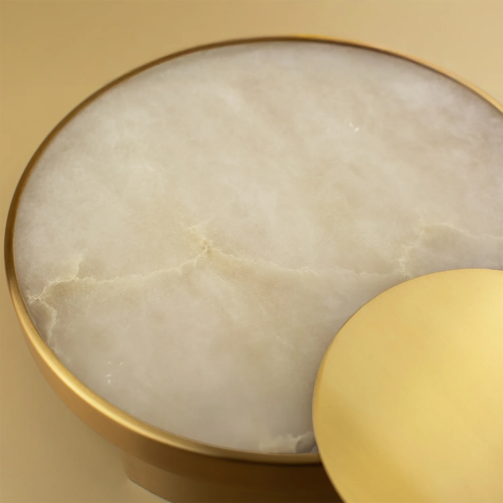 Бра в форме диска из бежевого алебастра Cryptocrystalline Stone